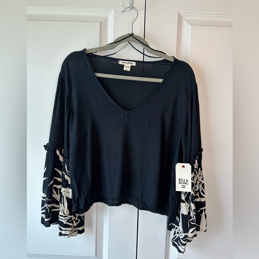 Billabong Island Folk Pieced Crinkle Top NWT Size Large